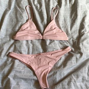 Cheeky pink bathing suit - no tags / never worn - zumiez